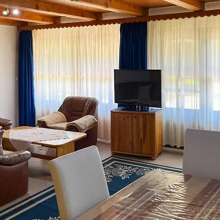 Apartment Gemuetliche Fuer 3 Personen By Interhome