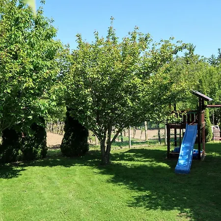 Апартаменты Gemuetliche Fuer 3 Personen By Interhome