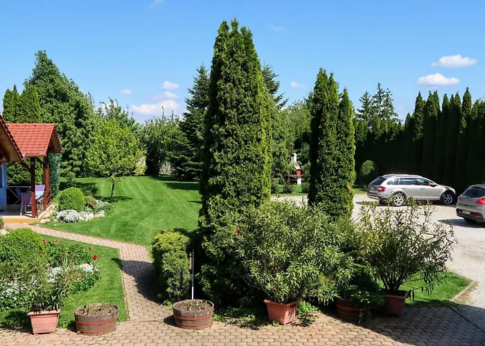 Gemuetliche Fuer 3 Personen By Interhome Zalakaros